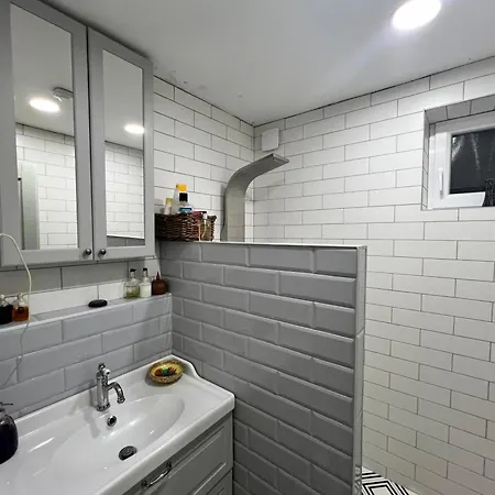 Apartmán Neon Balaton, Large Botanical Garden, Bicycles, Pet&family Friendly, Outside Kitchen, Csopak