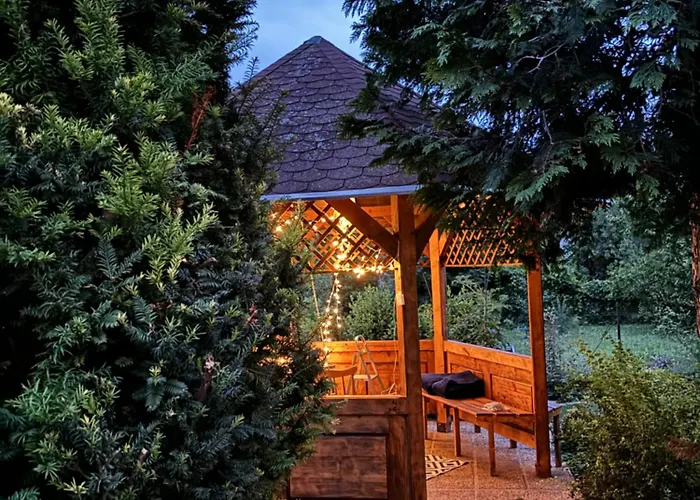 Neon Balaton, Large Botanical Garden, Bicycles, Pet&family Friendly, Outside Kitchen, * Чопак